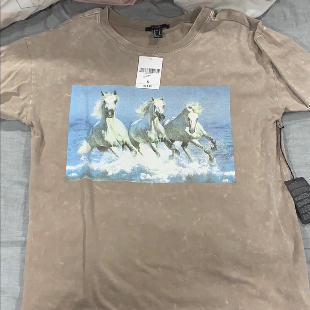 FOREVER21 Vintage T-shirt with Logo (Unisex)